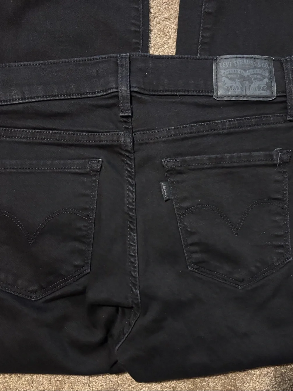 Levi’s 314 Shaping Straight Jeans Women’s 28x32 Black High Rise Denim Size 6